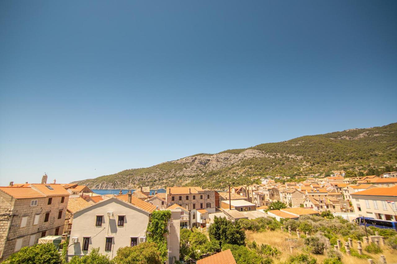 Apartments Mali Raj Komiža Εξωτερικό φωτογραφία
