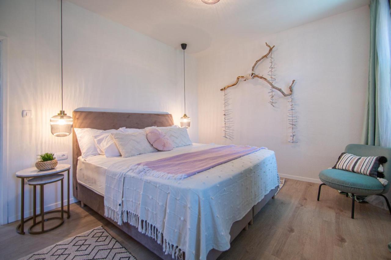 Apartments Mali Raj Komiža Εξωτερικό φωτογραφία