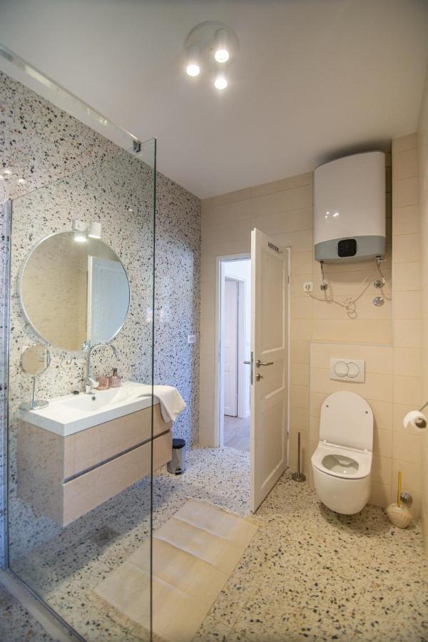 Apartments Mali Raj Komiža Εξωτερικό φωτογραφία
