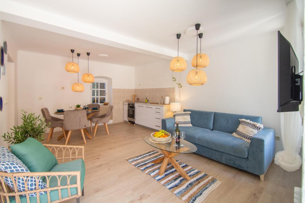 Apartments Mali Raj Komiža Εξωτερικό φωτογραφία
