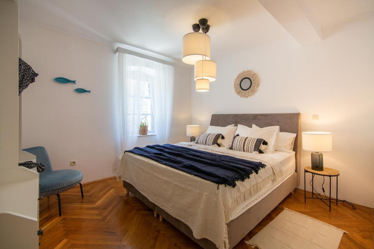 Apartments Mali Raj Komiža Εξωτερικό φωτογραφία