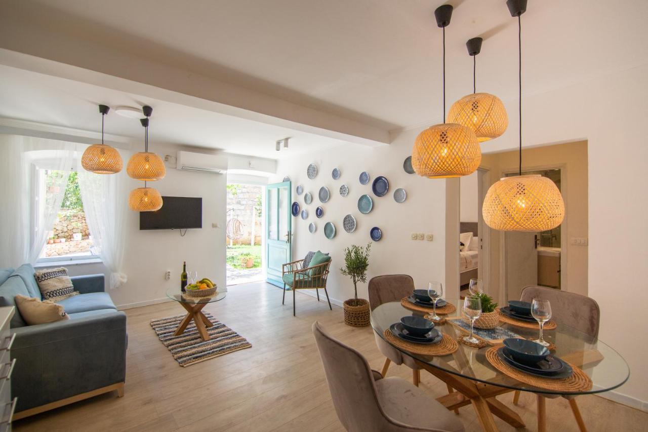 Apartments Mali Raj Komiža Εξωτερικό φωτογραφία